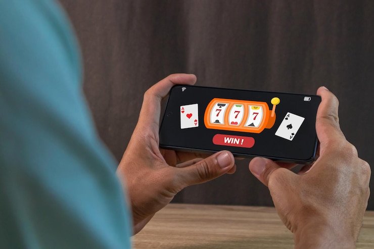 Tim dukungan pelanggan siap membantu pengguna platform
